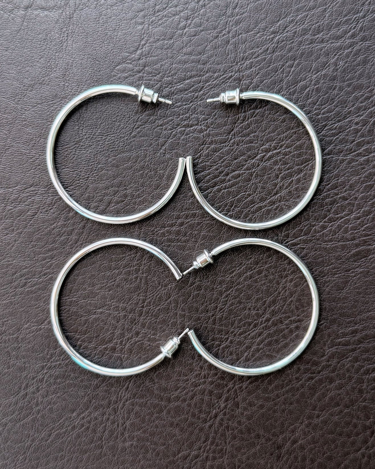 gold hoop earrings minimalist design