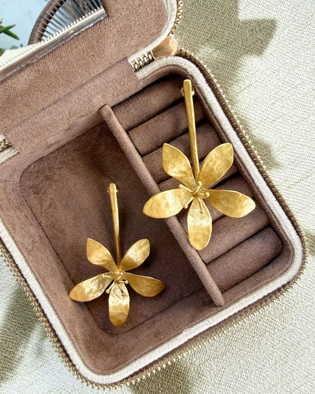 Earring