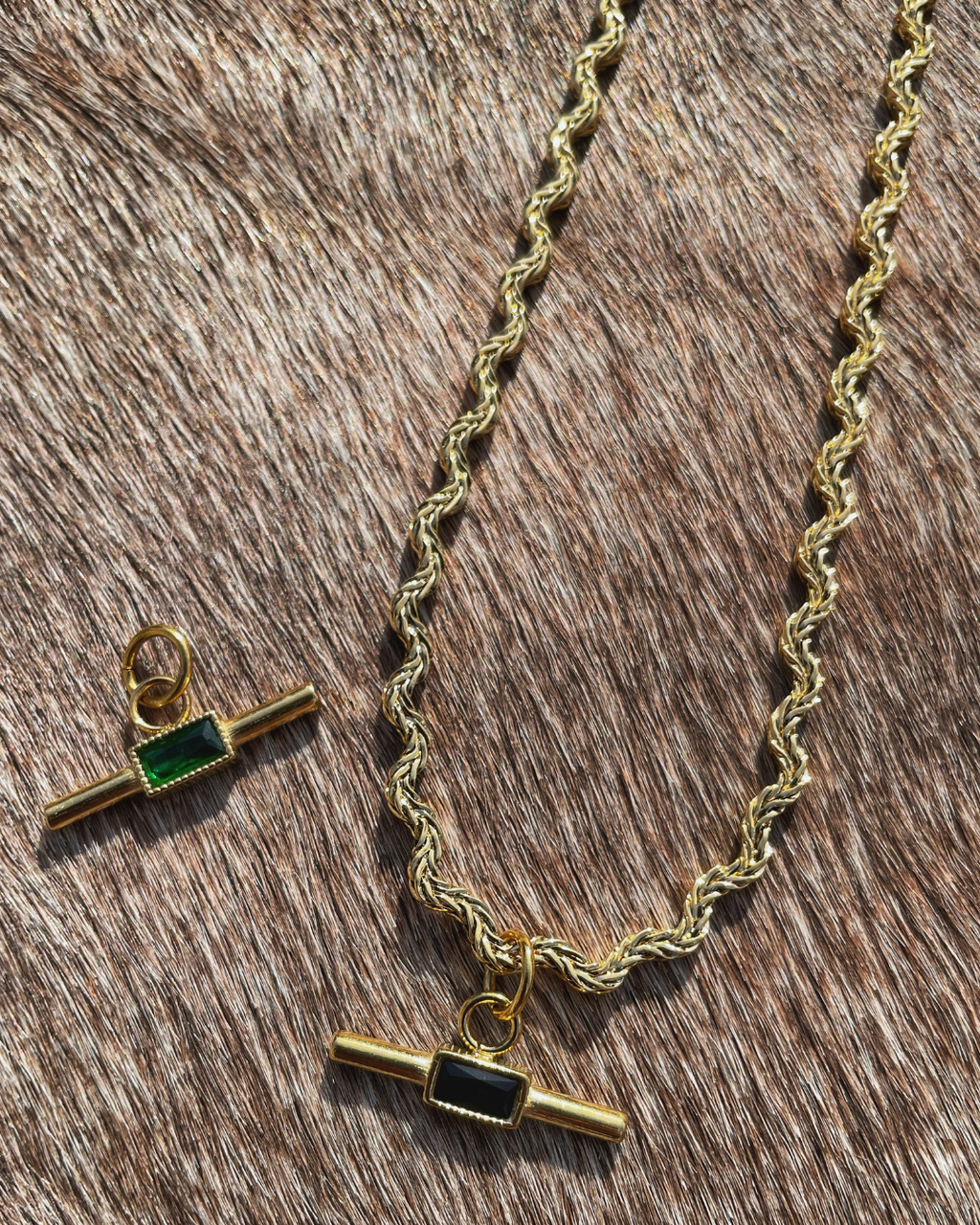 Twist Rope Necklace – Black/ Green Zircon
