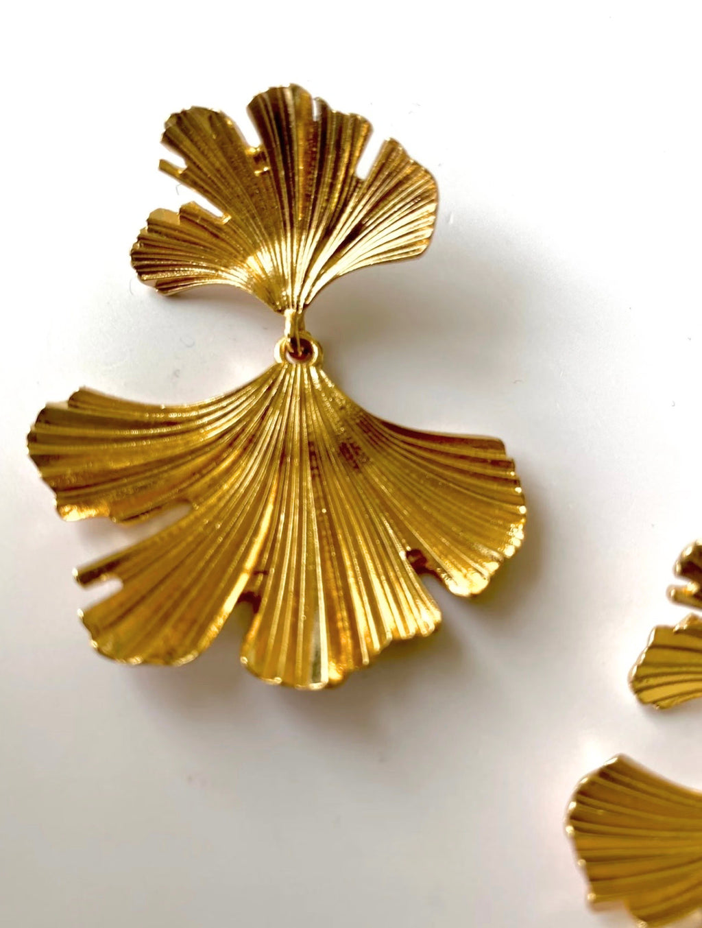 Twin Ginkgo Flow Earrings