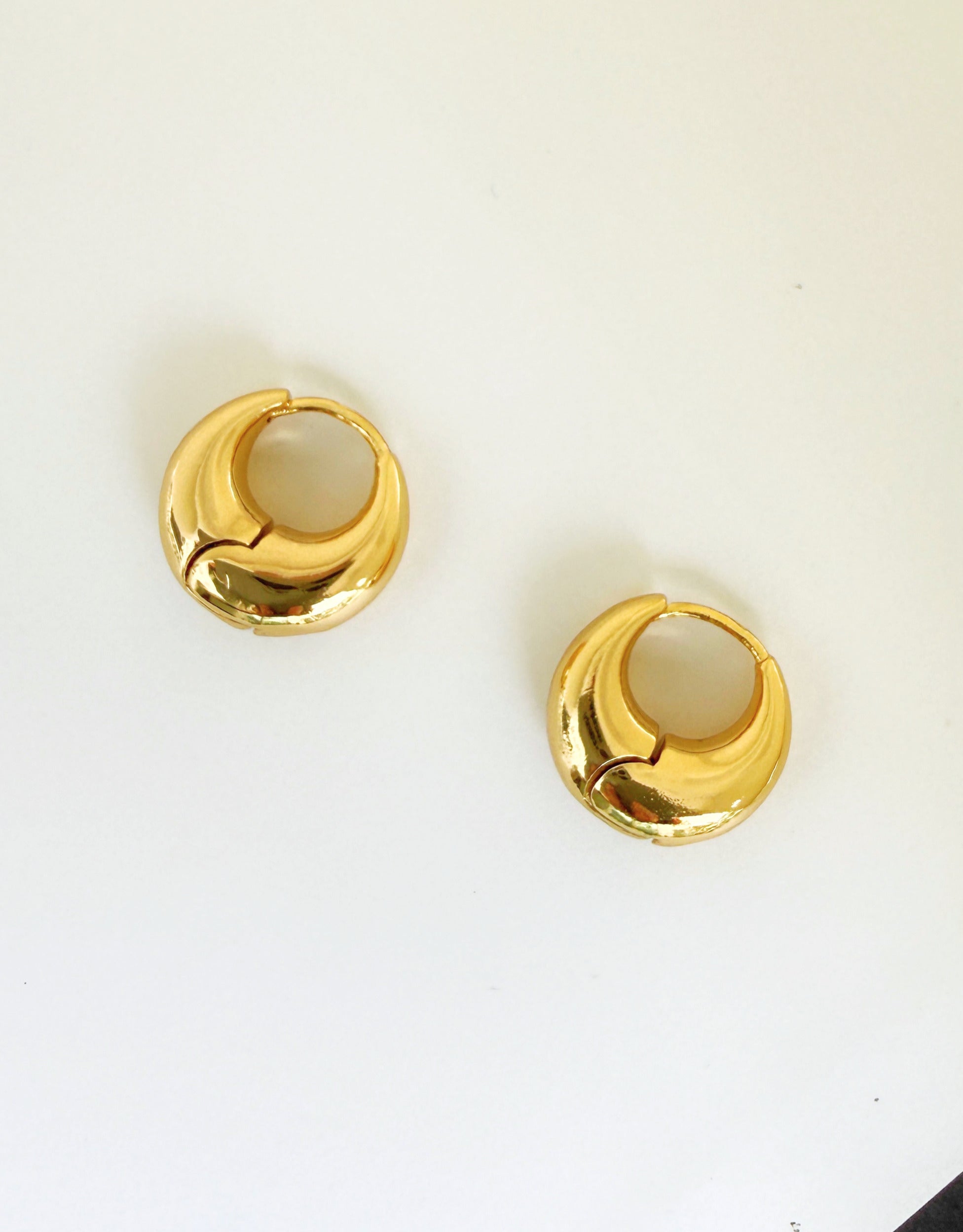 Luna Dome Hoops