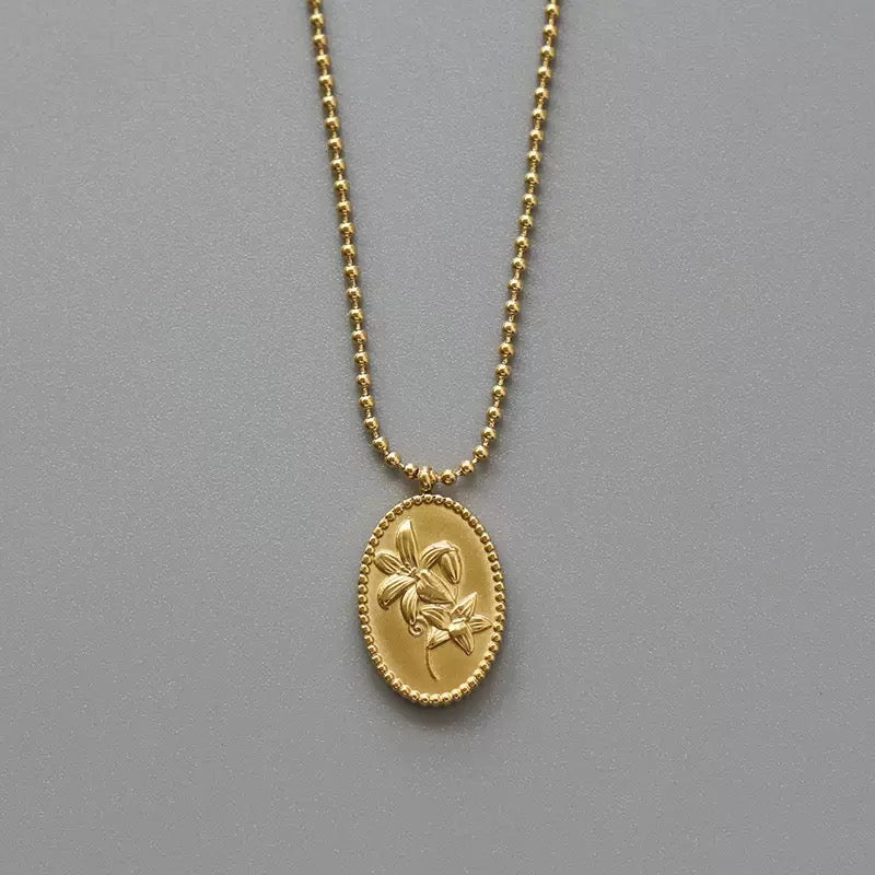Bloom Medallion Necklace