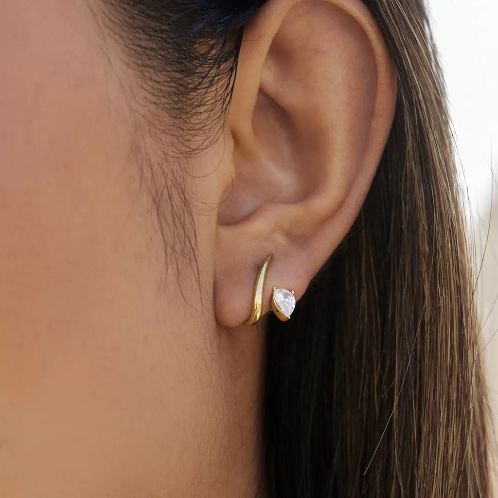 Lumen Arc Studs