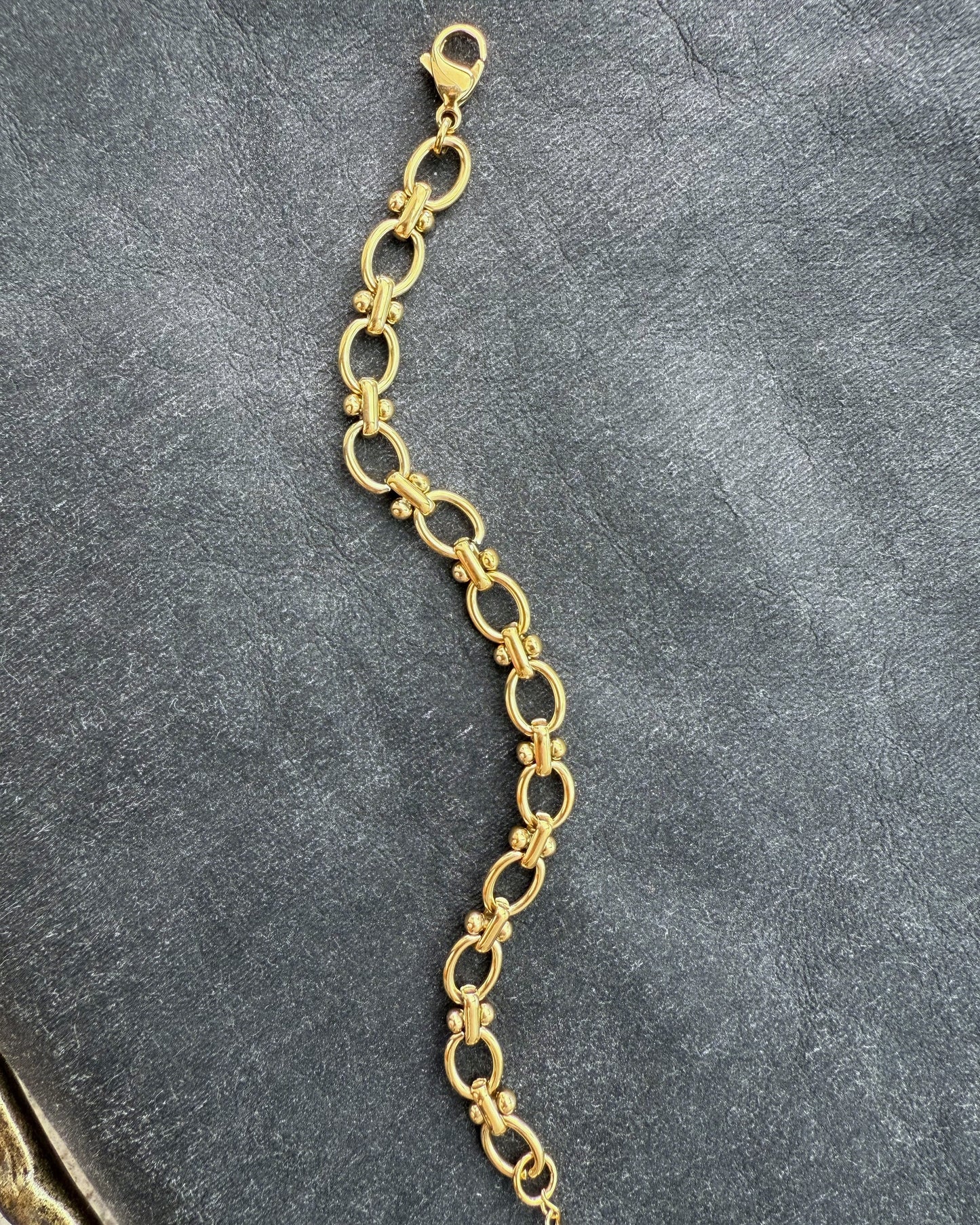 Gold oval link bracelet with halo-like bead details – Refla Halo Chain