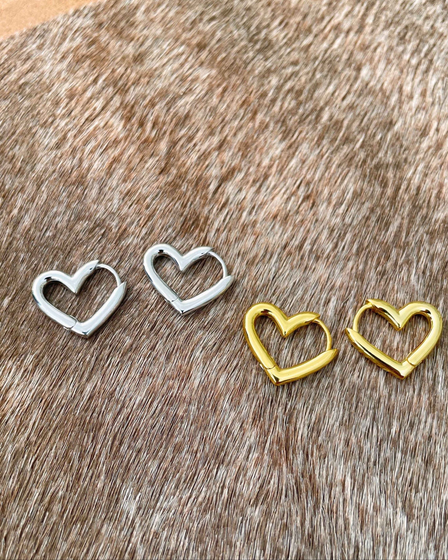 Geo Heart Hoop Earrings – Gold / Silver
