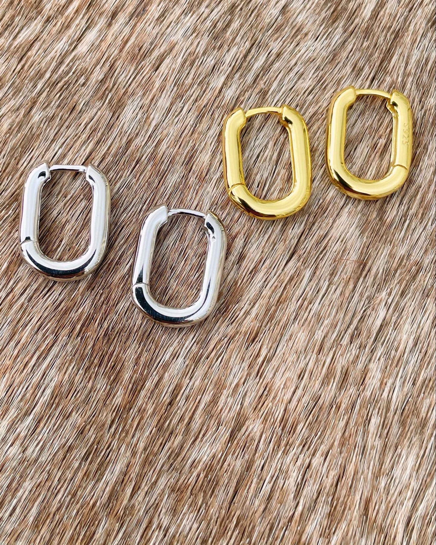 Eterna Square Hoops (Small)